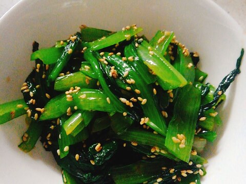 箸が止まらない!小松菜のシャキシャキナムル☆